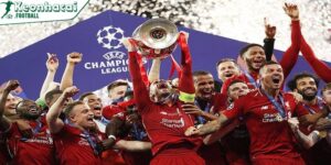 CLB Liverpool - Đội bóng thành công nhất làng túc cầu 4 Trang phục và Biểu trưng của Câu lạc bộ Liverpool