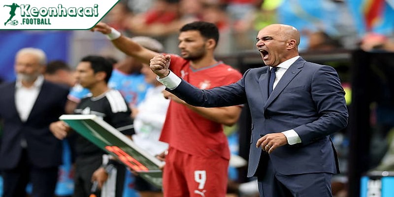 Roberto Martinez nói gì khi được hỏi về suất đá chính của Ronaldo? 1 Bồ Đào Nha sở hữu chiều sâu đội hình đáng gờm